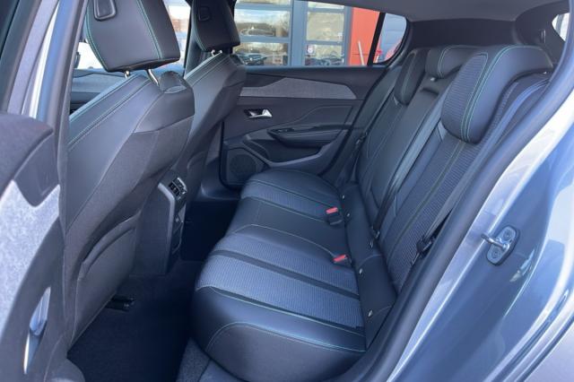 Peugeot 308 image 9