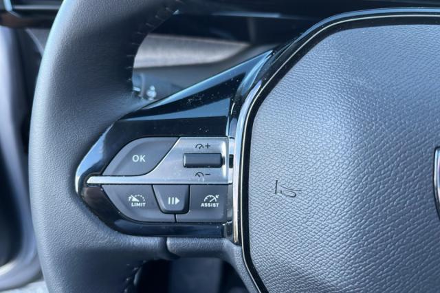 Peugeot 308 image 8
