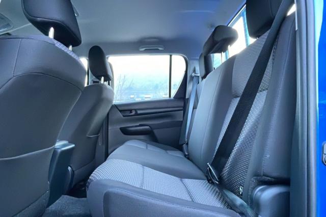 Toyota Hilux image 6