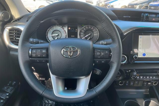 Toyota Hilux image 5