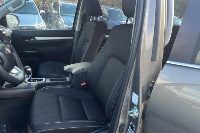 Toyota Hilux image 7