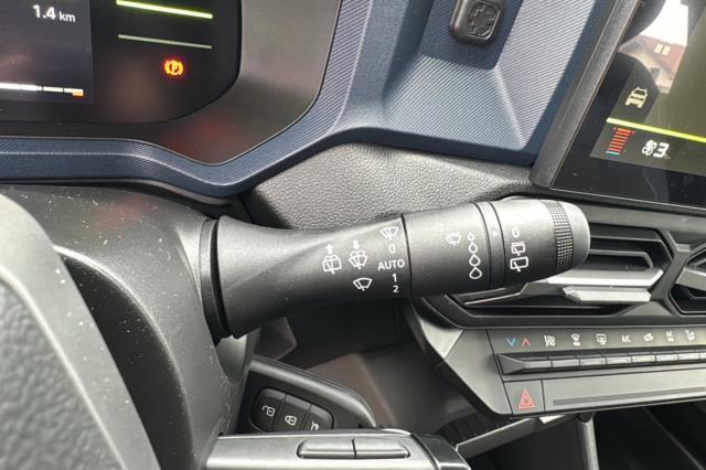 Dacia Duster image 1