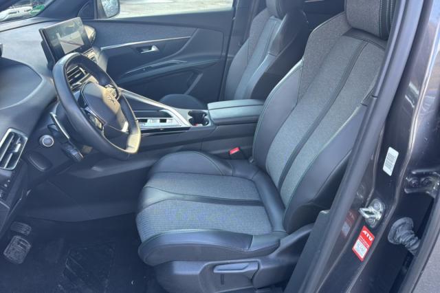 Peugeot 5008 image 8
