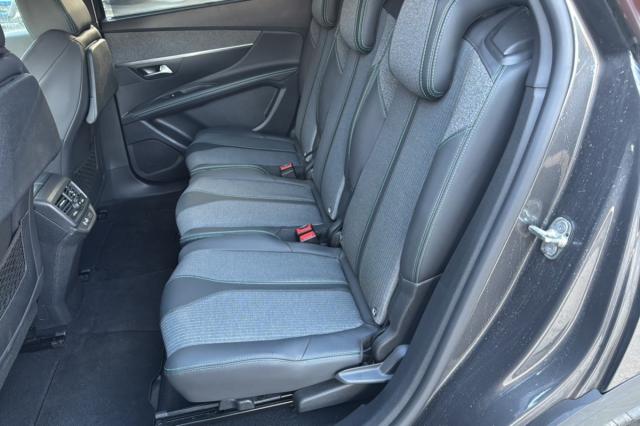 Peugeot 5008 image 9
