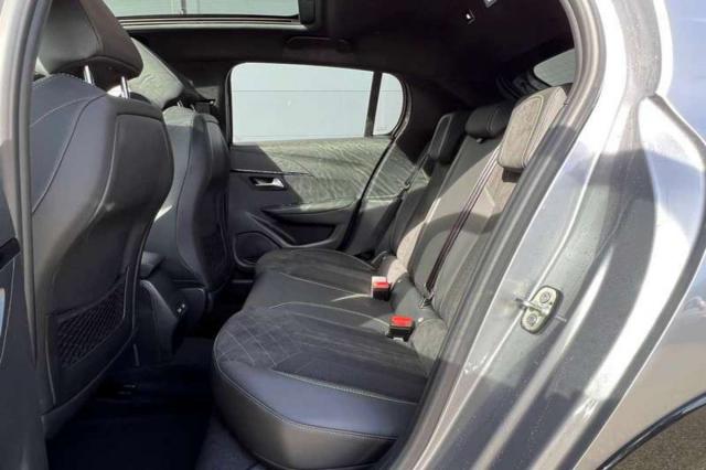 Peugeot 208 image 2