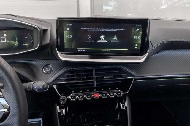 Peugeot 208 image 6