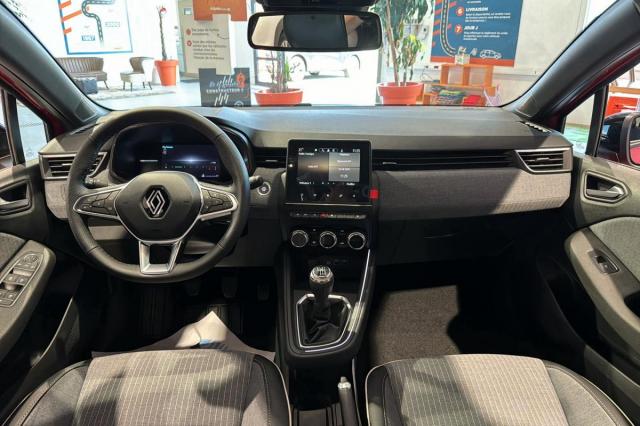 Renault Clio image 1
