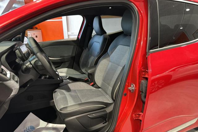 Renault Clio image 8