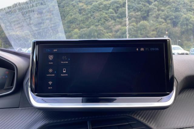 Peugeot 2008 image 1