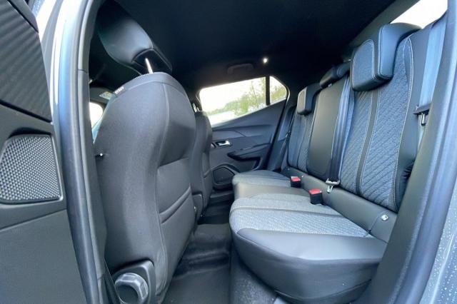 Peugeot 2008 image 7