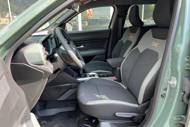 Dacia Duster image 9