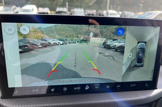 Ford Kuga image 2