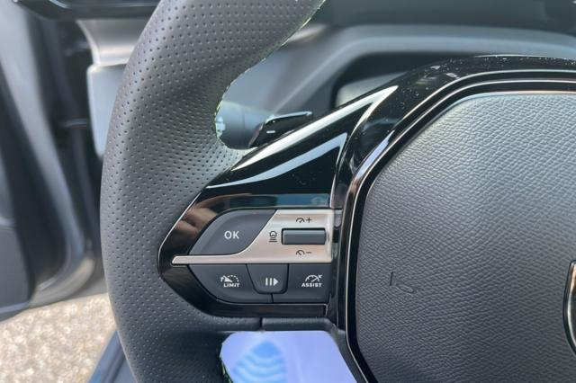 Peugeot 308 image 8