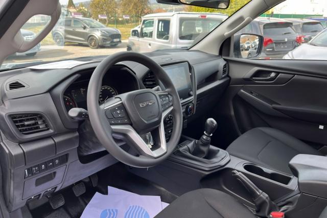 Isuzu D-Max image 8