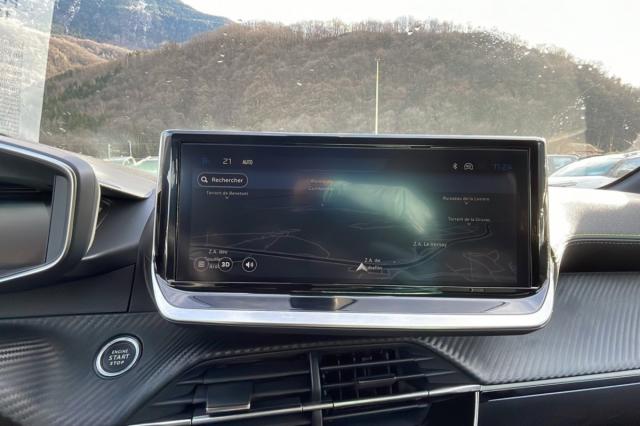 Peugeot 208 image 4