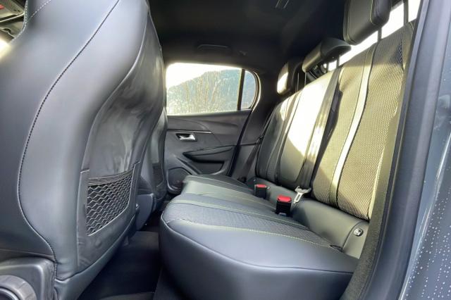Peugeot 208 image 6