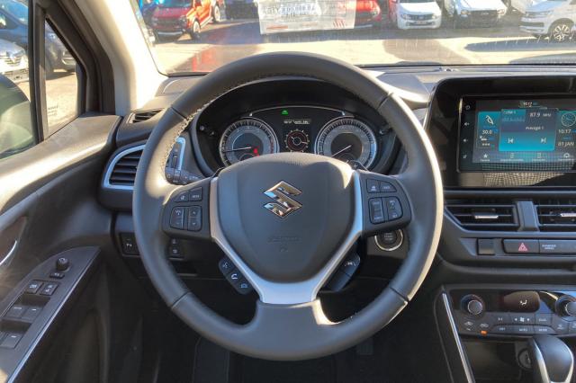 Suzuki S-Cross image 2