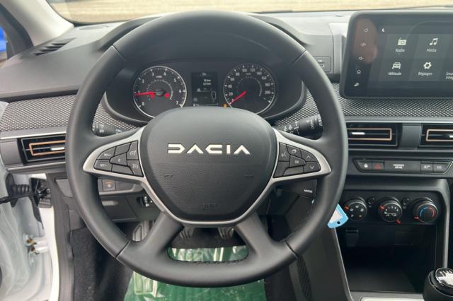 Dacia Sandero image 1