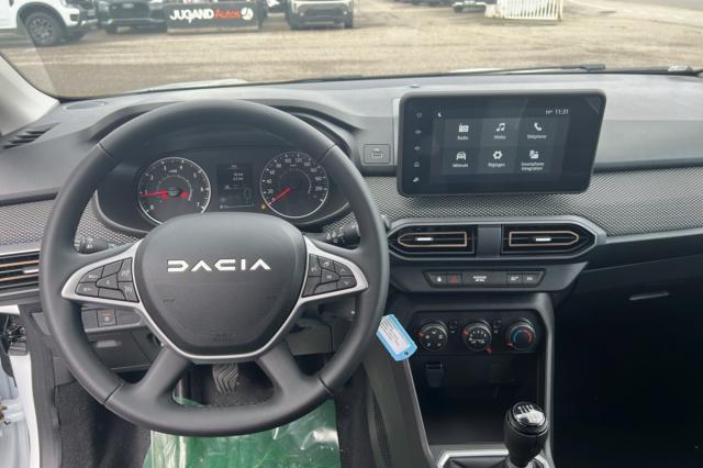 Dacia Sandero image 2