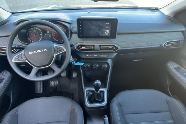 Dacia Sandero image 7