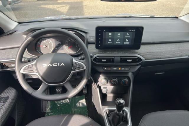 Dacia Sandero image 8