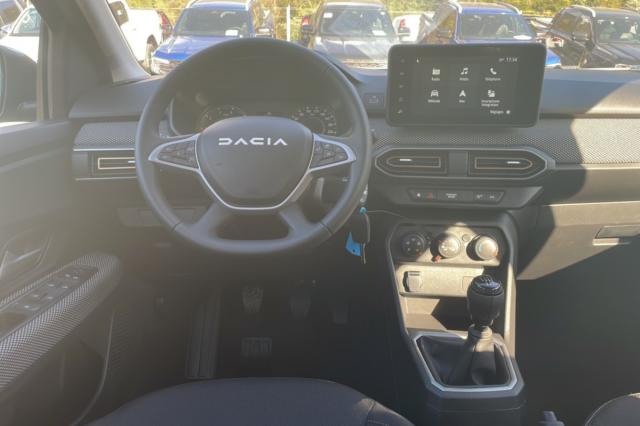 Dacia Sandero image 2