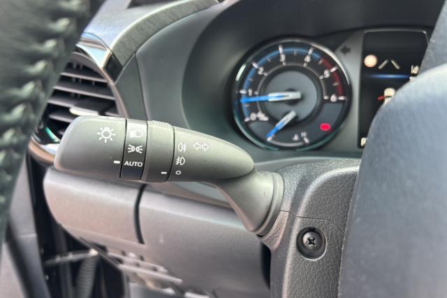 Toyota Hilux image 7