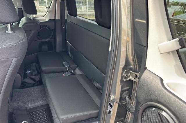 Toyota Hilux image 4