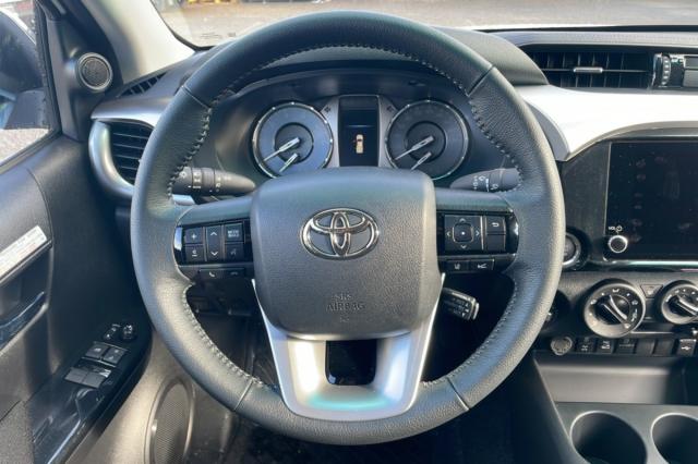 Toyota Hilux image 3