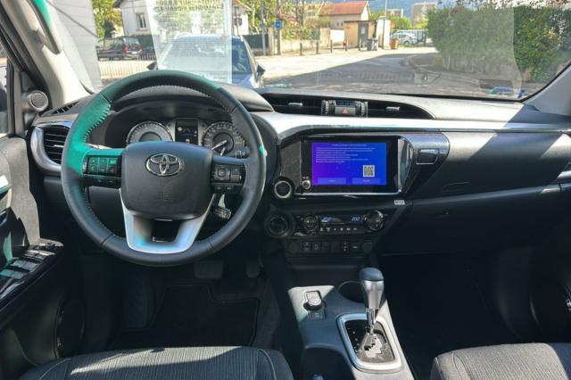 Toyota Hilux image 7