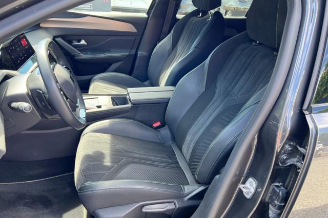 Peugeot 408 image 9