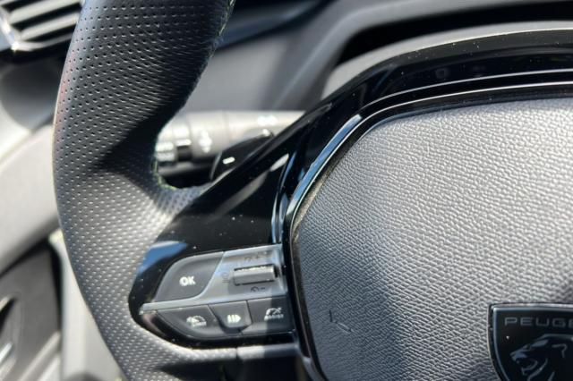 Peugeot 408 image 2