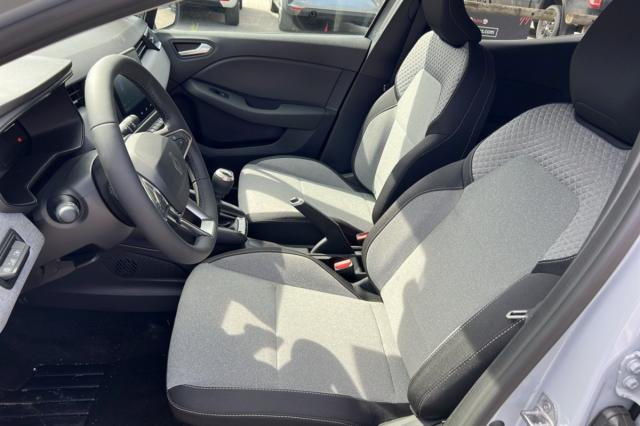 Renault Clio image 9