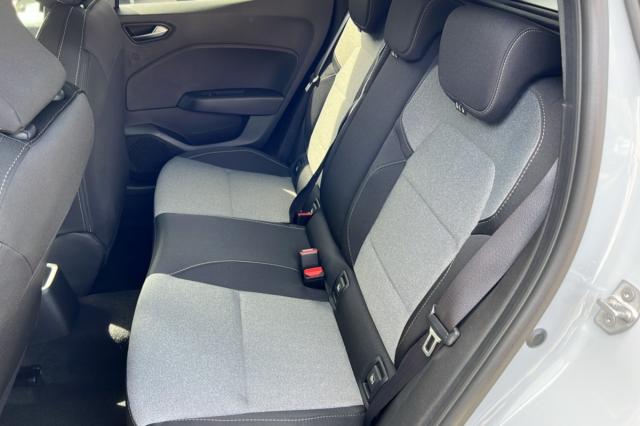 Renault Clio image 6