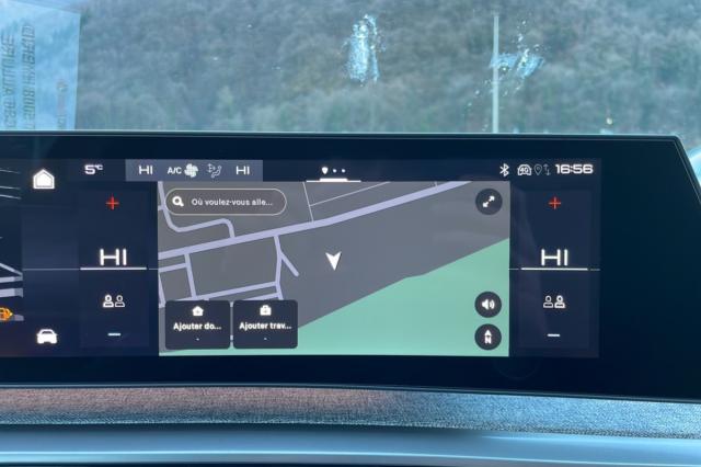 Peugeot 5008 image 1