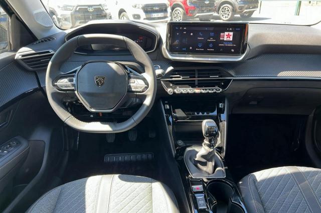 Peugeot 208 image 9
