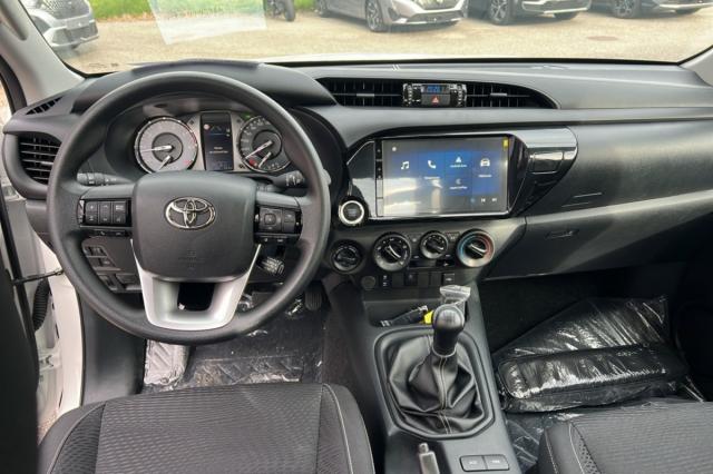 Toyota Hilux image 3
