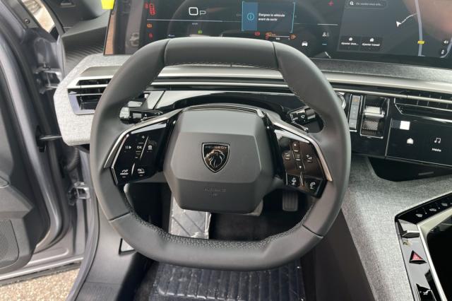 Peugeot 5008 image 9