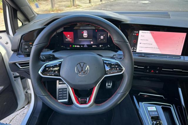 Volkswagen Golf image 4