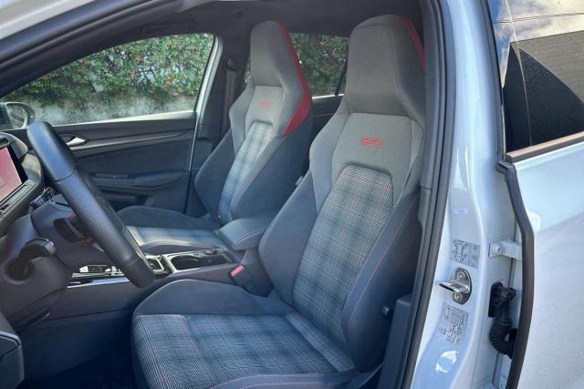 Volkswagen Golf image 2