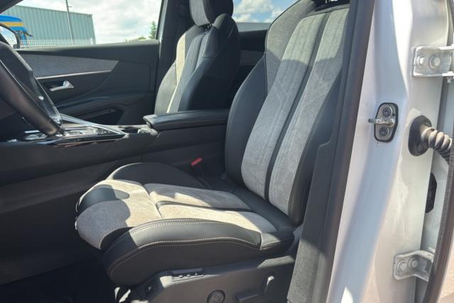 Peugeot 3008 image 2