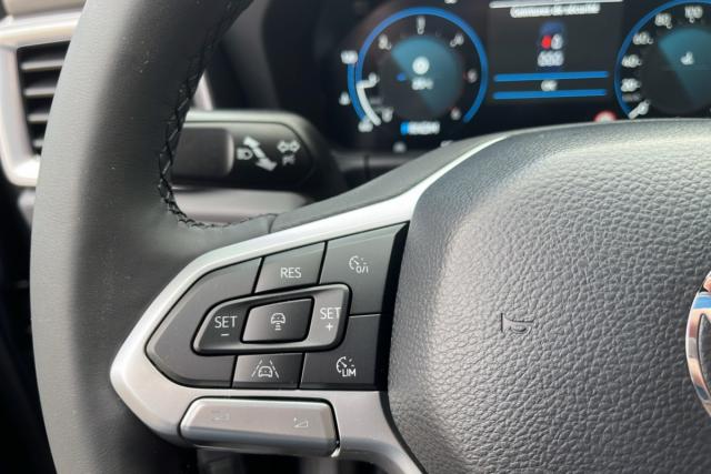Volkswagen Amarok image 8