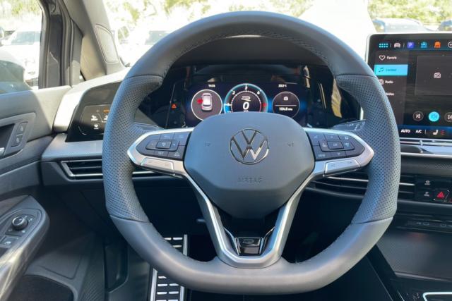 Volkswagen Golf image 7