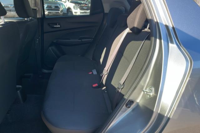Suzuki Swift image 5