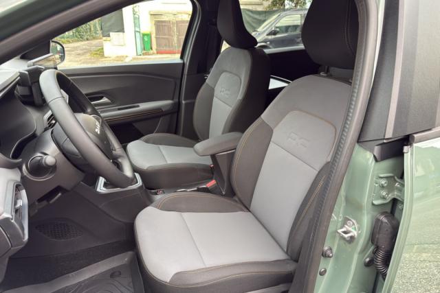 Dacia Jogger image 1