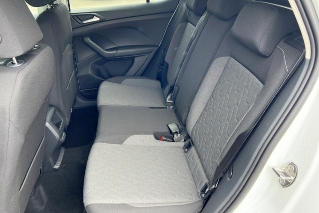 Volkswagen T-Cross image 2