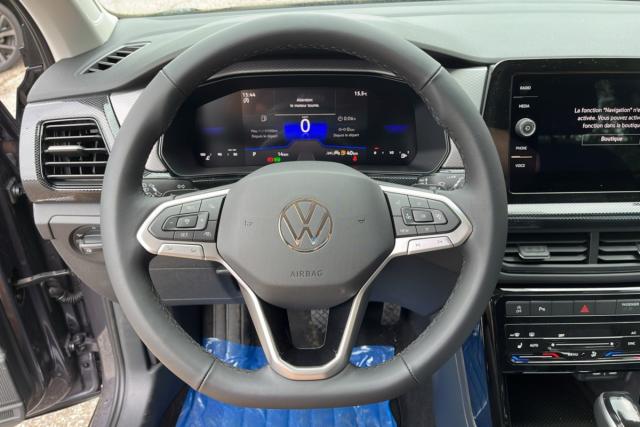 Volkswagen T-Cross image 1