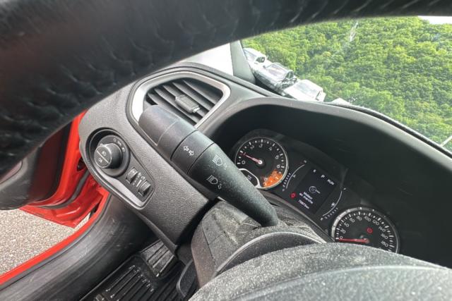 Jeep Renegade image 6