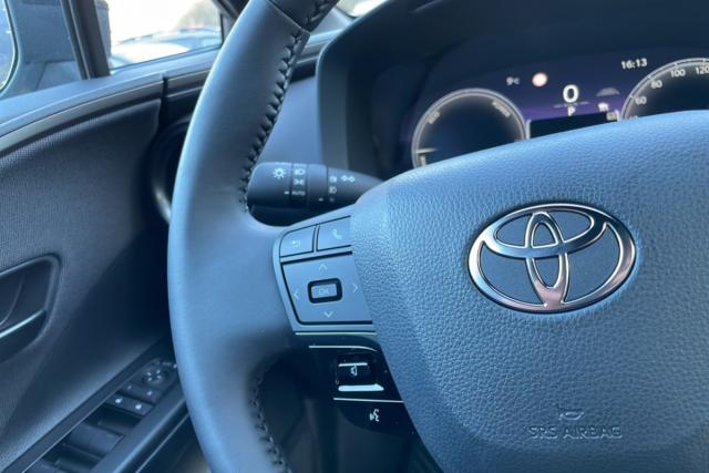 Toyota C-Hr image 3