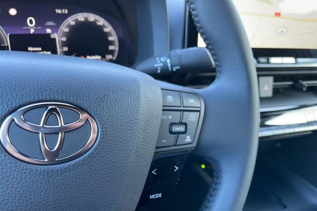Toyota C-Hr image 5